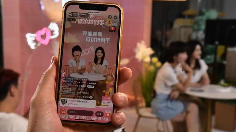 揭秘深圳家政服务行业：规模对比与选择要点